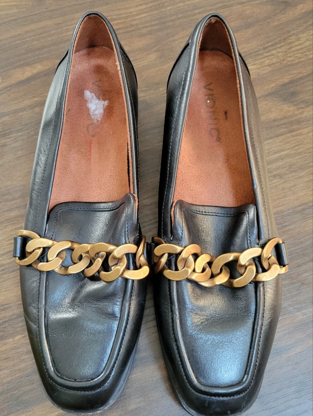 Vionic Mizelle Black Leather Heeled Loafer Slip On Flat Women Size 8 Preppy